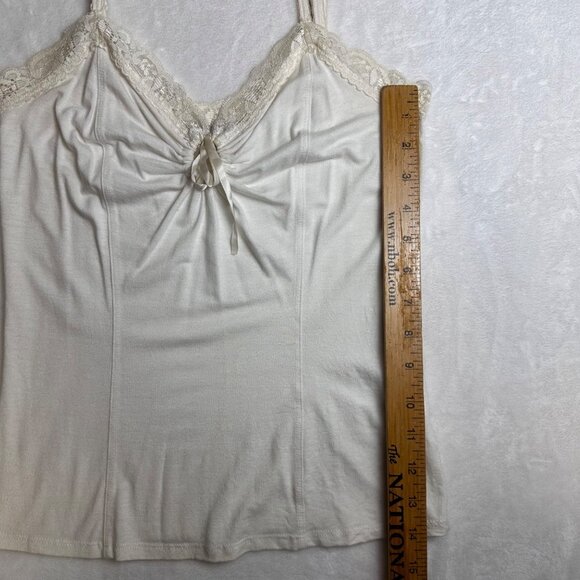 Guess Jeans Lace-Trimmed Ivory Camisole Top Vintage, Y2K, 90'S - Picture 4 of 10